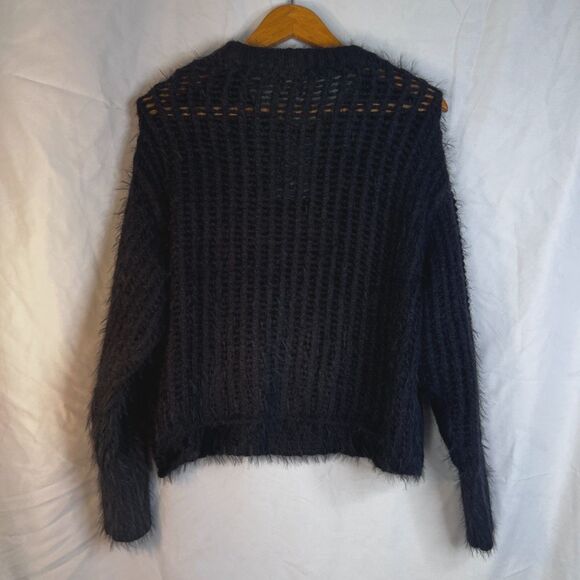 Universal Thread NWT Black Fuzzy Open Weave Sweater Neutral Grunge Size MD - Picture 2 of 10